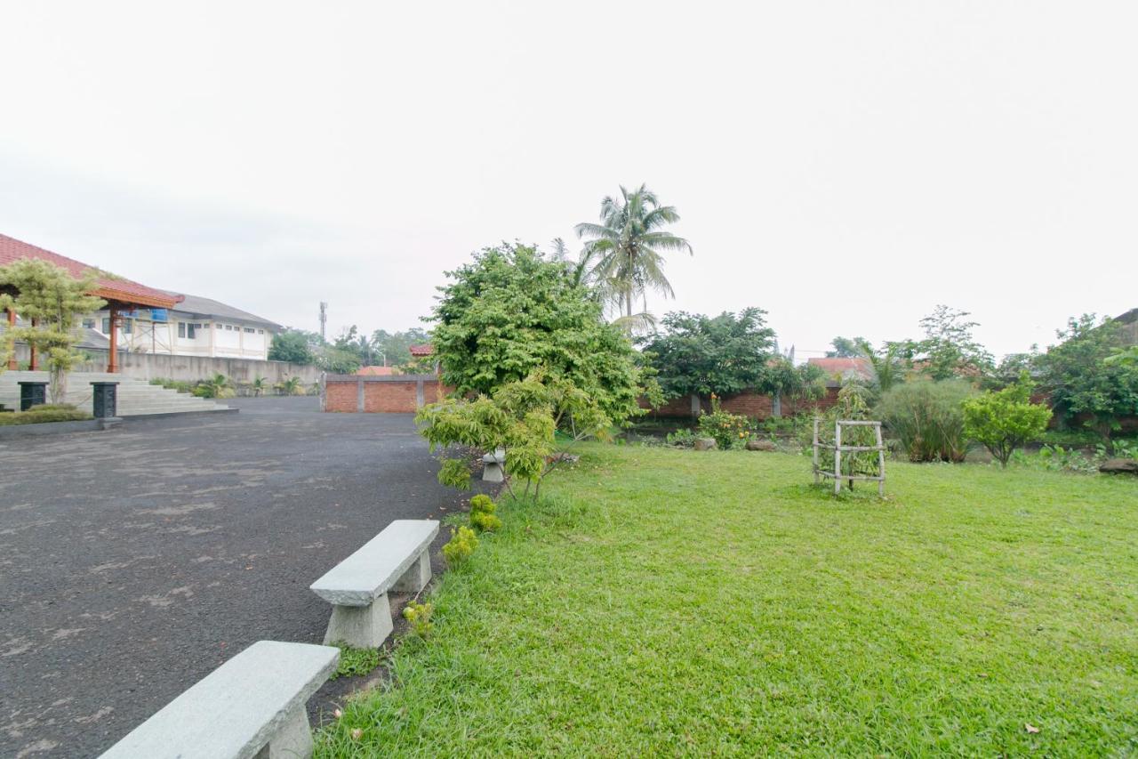 Reddoorz Syariah Near Tugu Lampu Gentur Cianjur Hotel ภายนอก รูปภาพ
