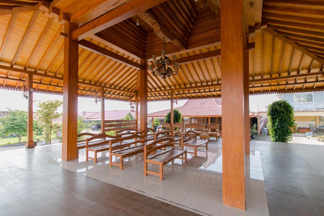 Reddoorz Syariah Near Tugu Lampu Gentur Cianjur Hotel ภายนอก รูปภาพ